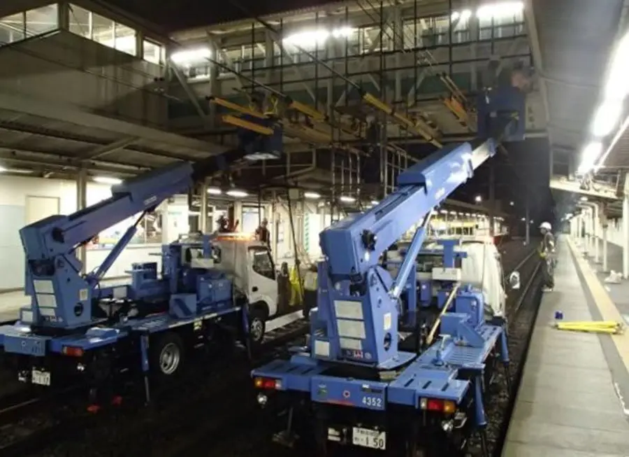 鉄道施設工事で使用する作業車